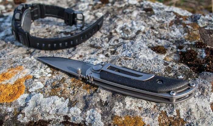 What-is-considered-a-tactical-knife