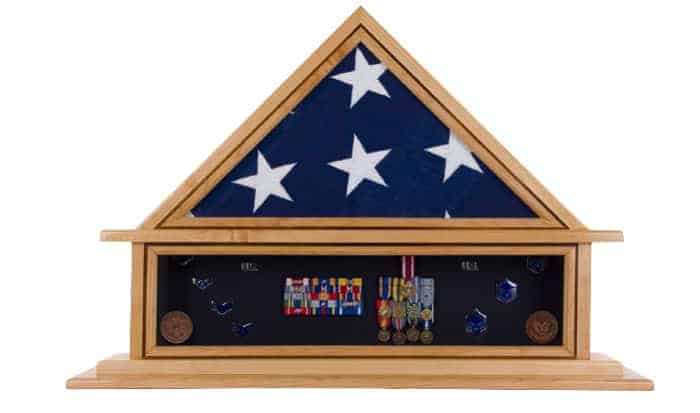hang-medals-in-a-shadow-box
