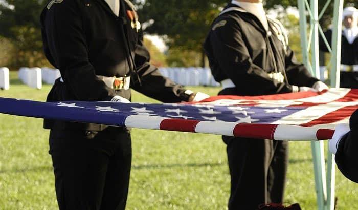 who-receives-the-flag-at-a-military-funeral