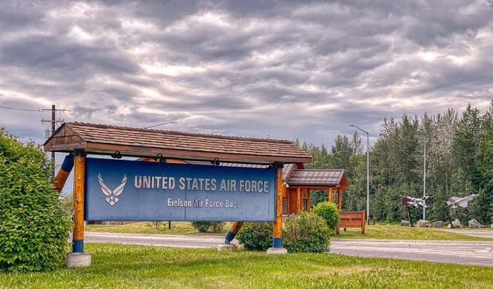 how many military bases are in alaska
