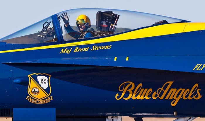 how to become a blue angels pilot