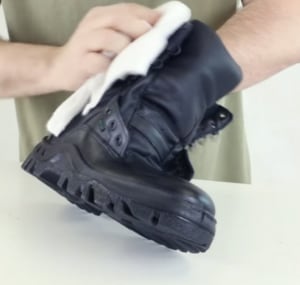 Step-2-to-polish-military-boots